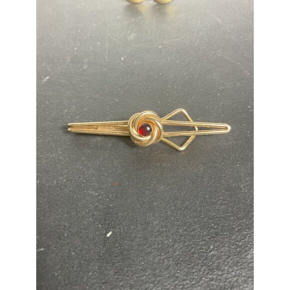 Vintage Gold-Tone Tie Clip & Red Stone Cufflinks Set - Picture 3 of 6